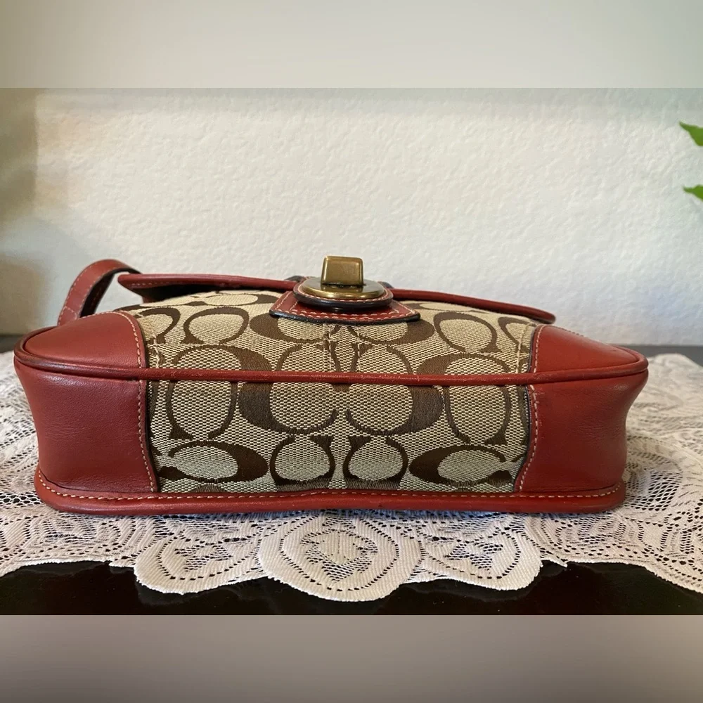 Y2K COACH Legacy Turn lock Hippie Flap Signature Shoulder Bag w/ Dust Bag - Picture 6 of 16
